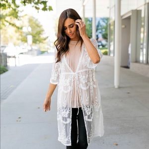 Lace Kimono in Ivory
